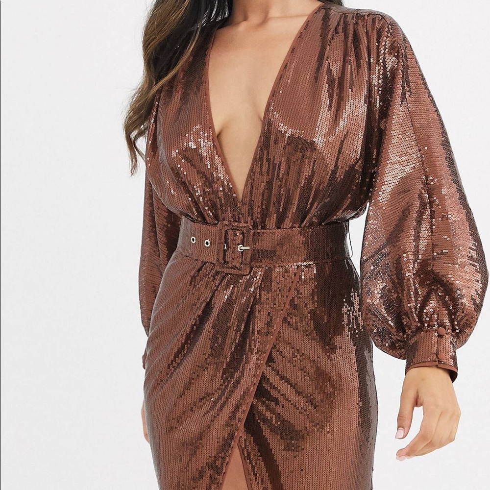 Midi dress with blouson sleeve and belt in sequin